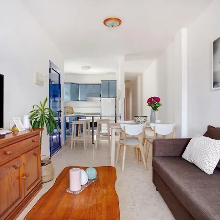 Apartamento El Pueblo Apartment *