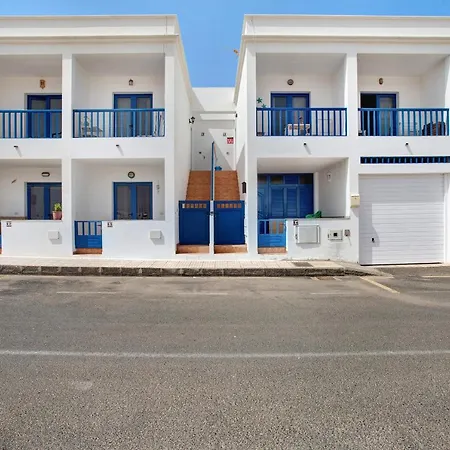 Apartment Apartamento El Pueblo Famara